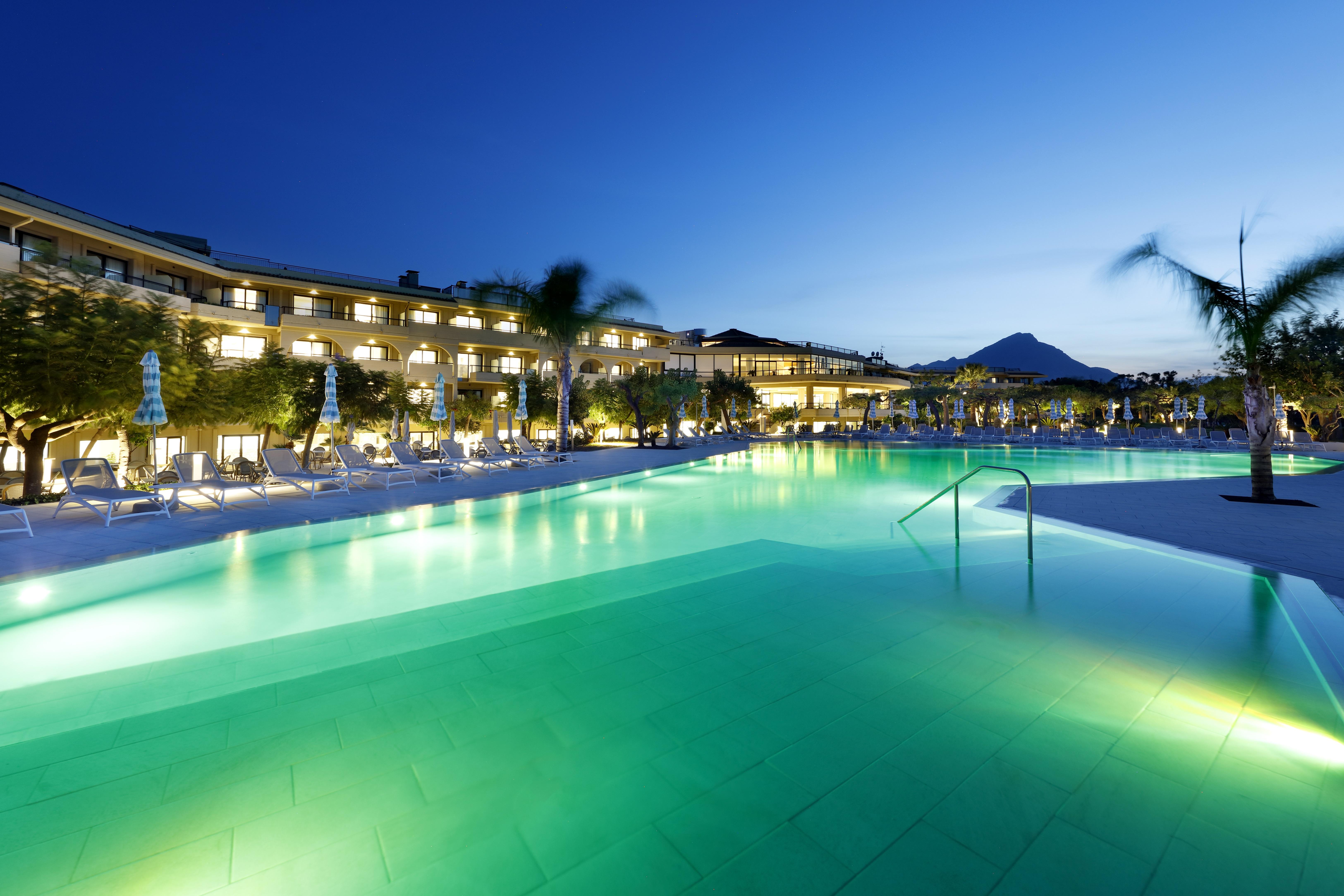 Grand Palladium Sicilia Resort & Spa Кампофеліче-ді-Роччелла Екстер'єр фото
